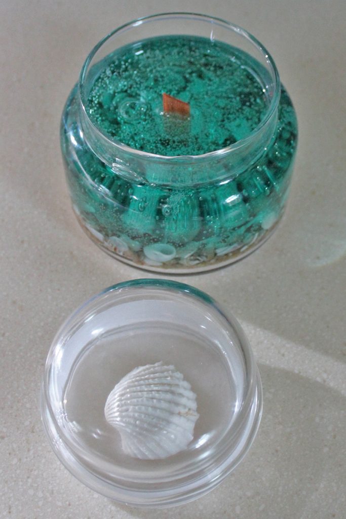 Tahitian Teal Ocean Classic Scented Shell Candle With Lid View